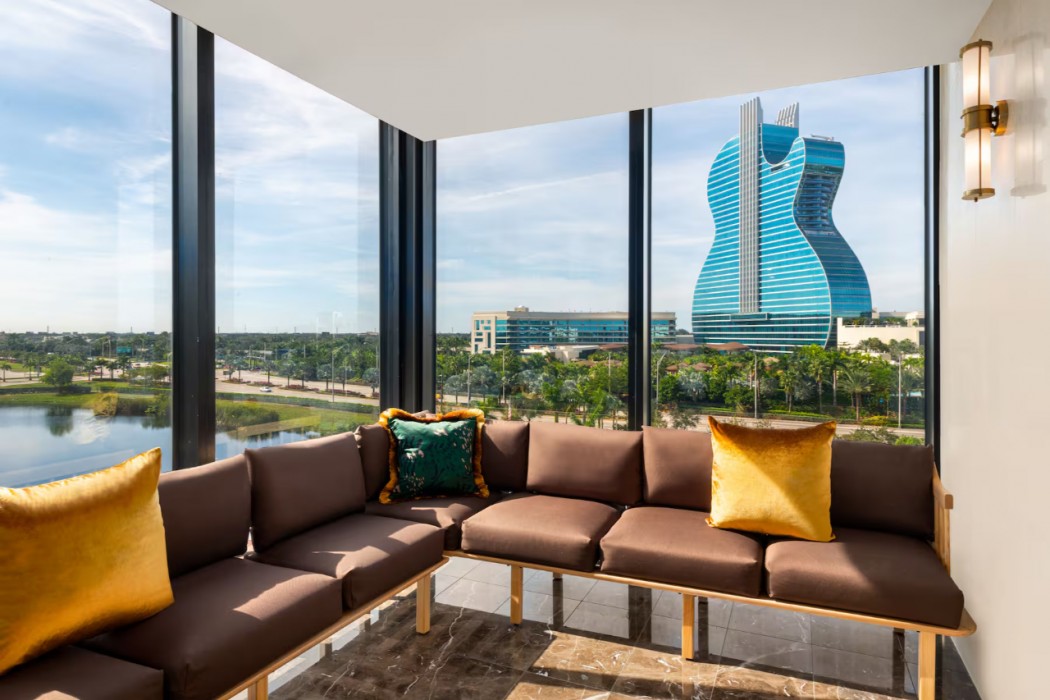 Dolce by Wyndham Hollywood 35/74