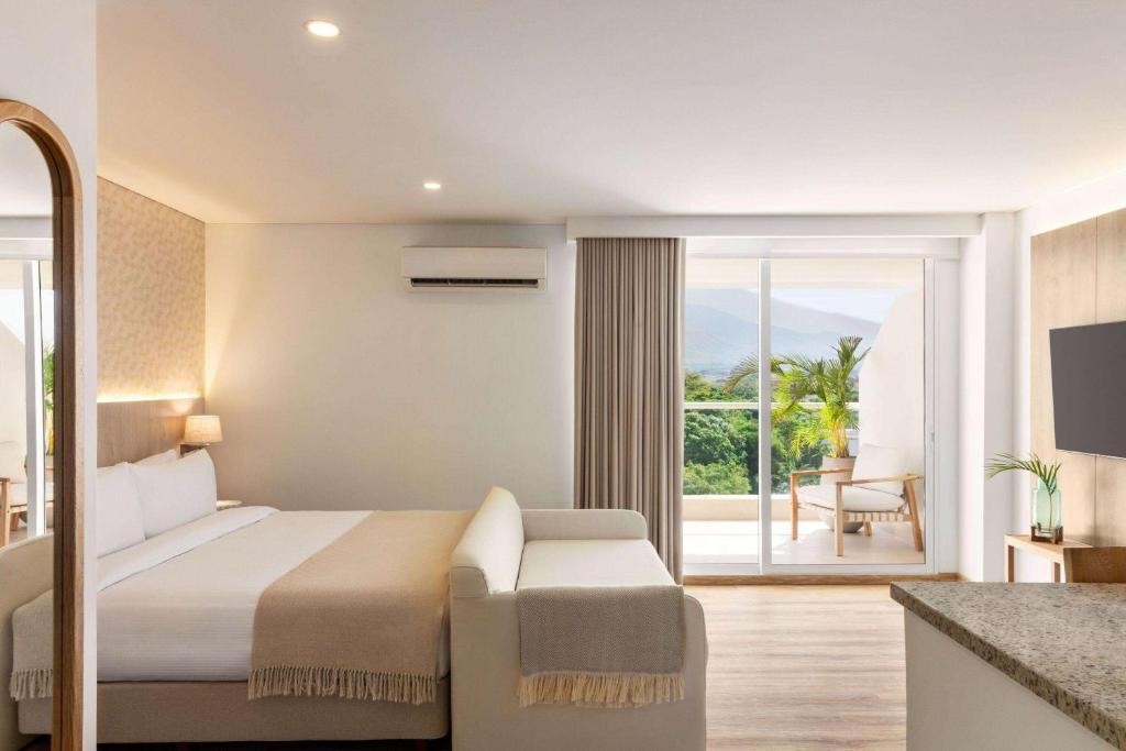 Wyndham Santa Marta Aluna Beach 19/75