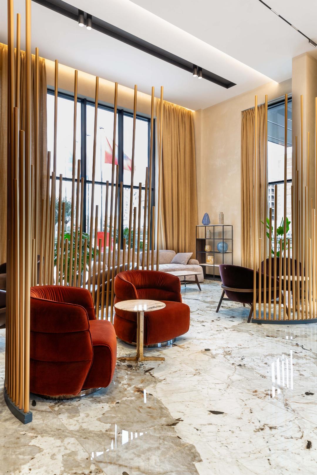 Mercure Tirana 8/73