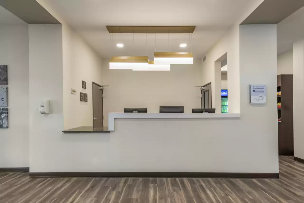 MainStay Suites Milwaukee/Franklin, WI 3/28