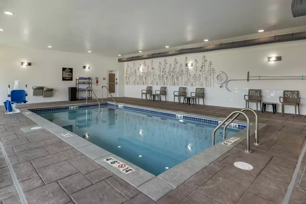 Sleep Inn & Suites Milwaukee/Franklin, WI 12/21