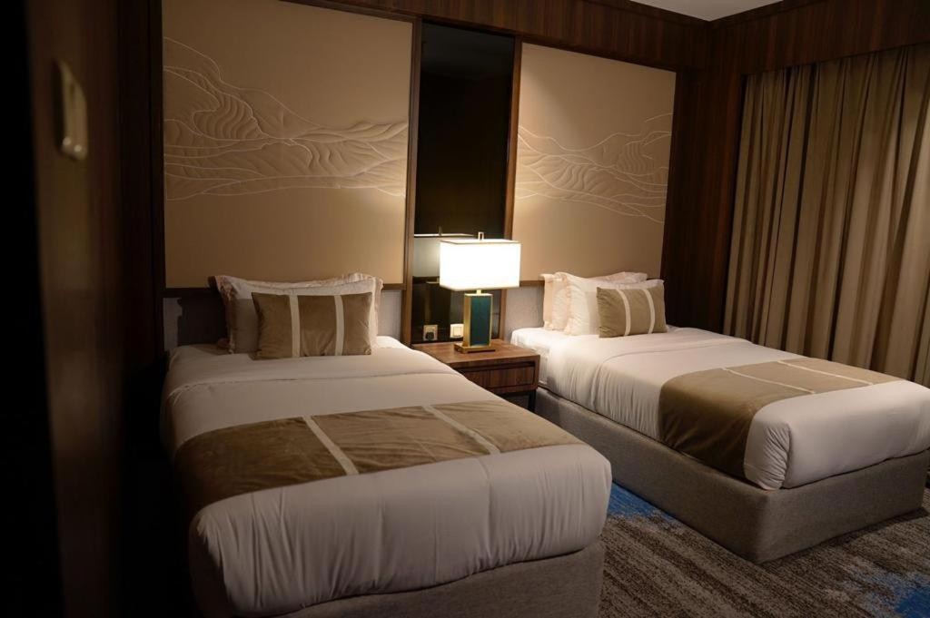 Azar Hotel Ahad Rafidah 15/63