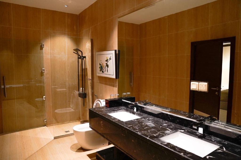 Azar Hotel Ahad Rafidah 13/63
