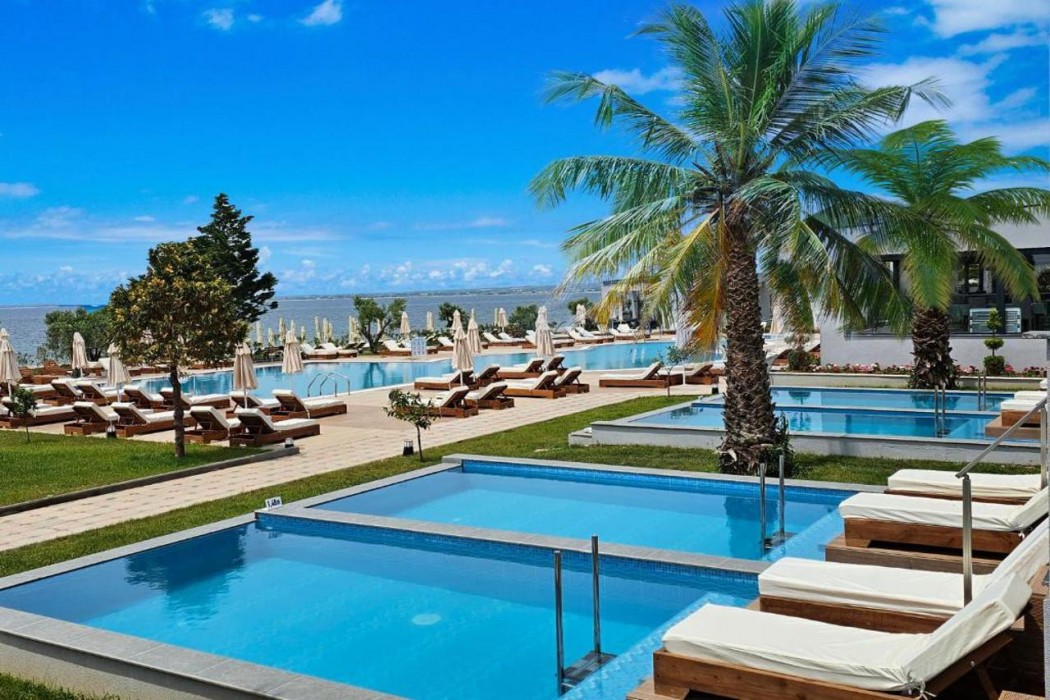 Sea Coast Resort 30/63