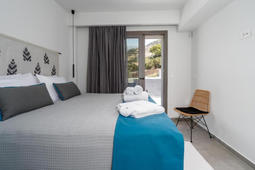 Pignolia Suites - Adults Only 12/65
