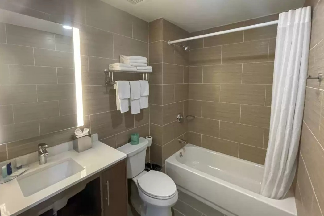 MainStay Suites Bronx - Belmont 10/61