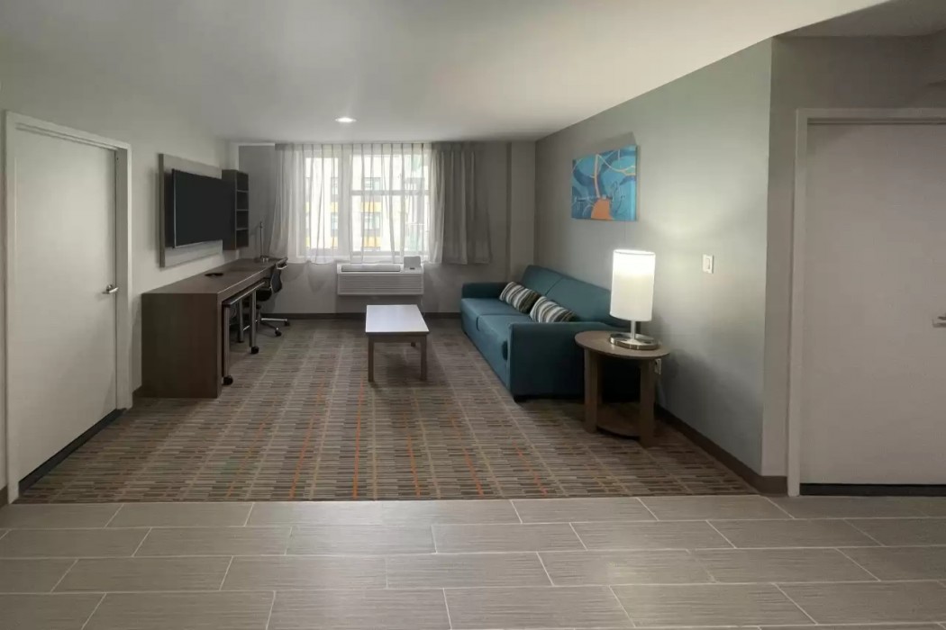 MainStay Suites Bronx - Belmont 12/61
