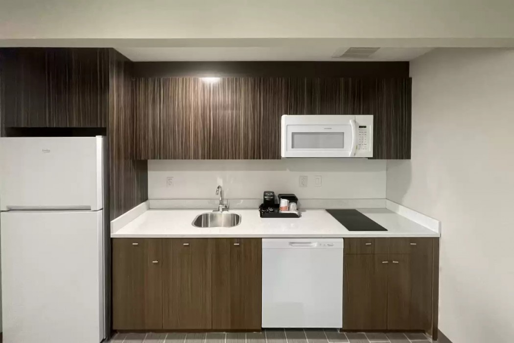 MainStay Suites Bronx - Belmont 8/61