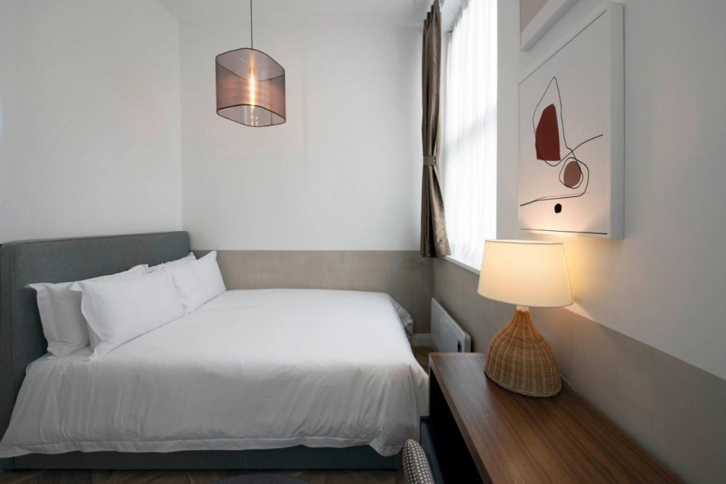 Trueman Court Luxury Serviced Apartments 12/55