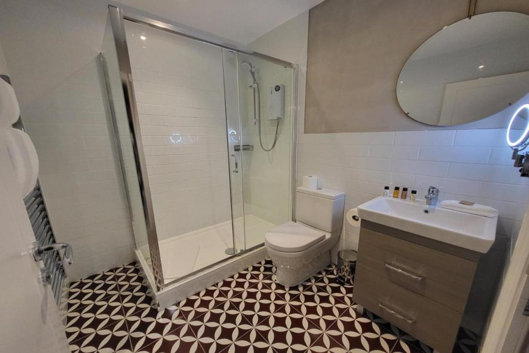 Trueman Court Luxury Serviced Apartments 15/55