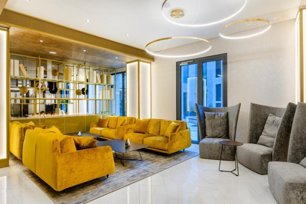 Hotel Emerald & Suites 28/56