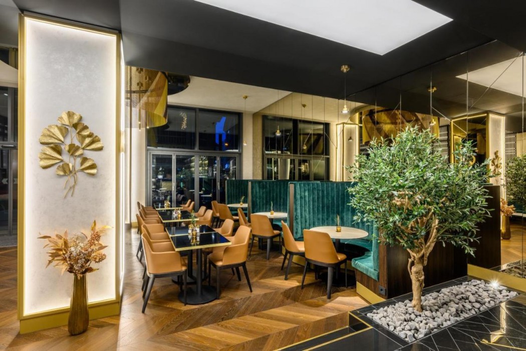 Hotel Emerald & Suites 29/56