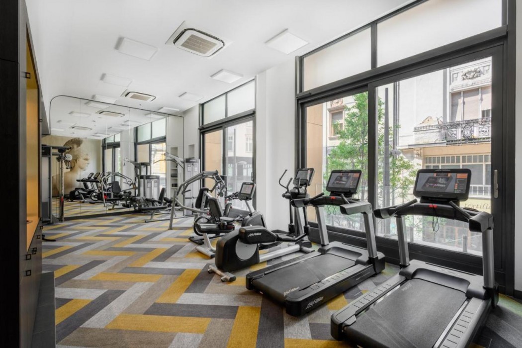 Hotel Emerald & Suites 25/56