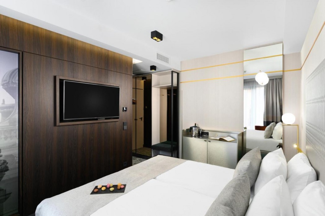 Hotel Emerald & Suites 7/56