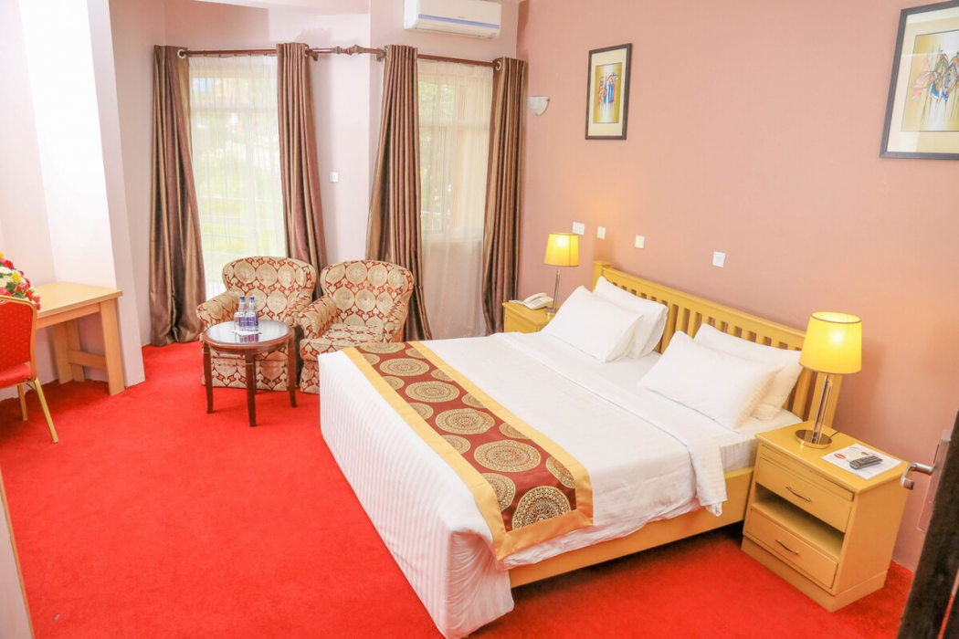 Hotel 7 Seasons Entebbe 10/55