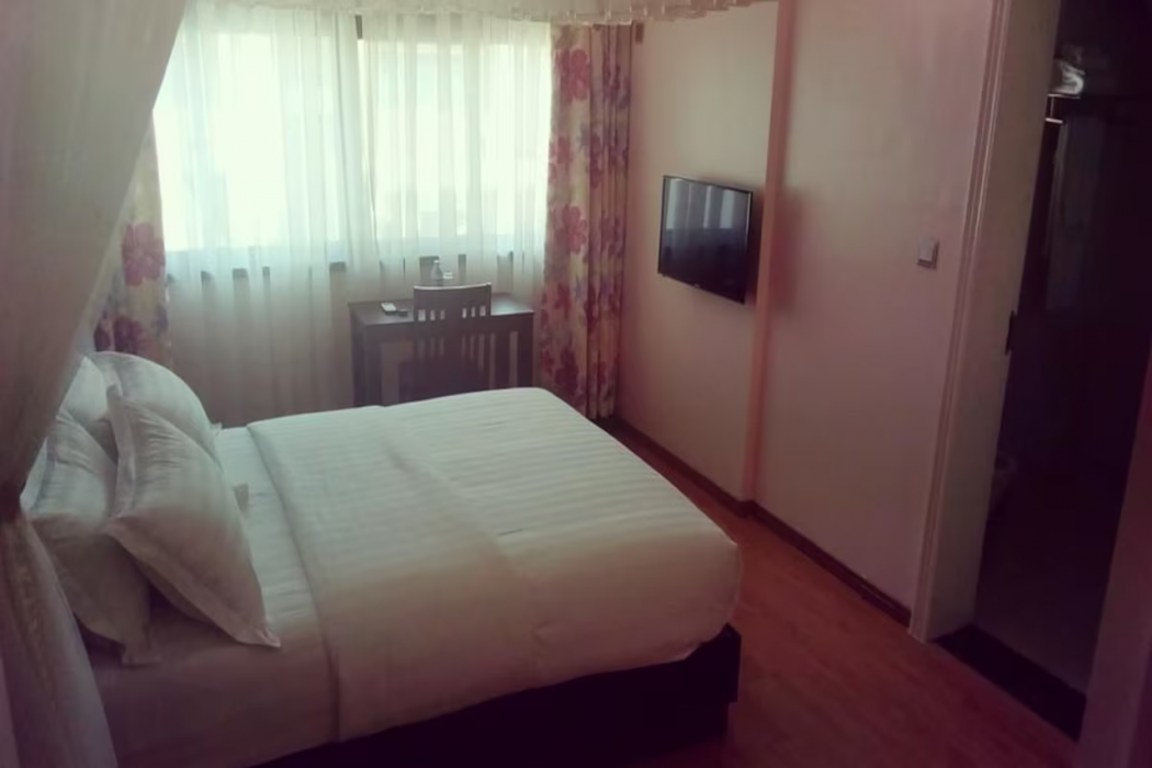 Courtyard International Hotel 9/40