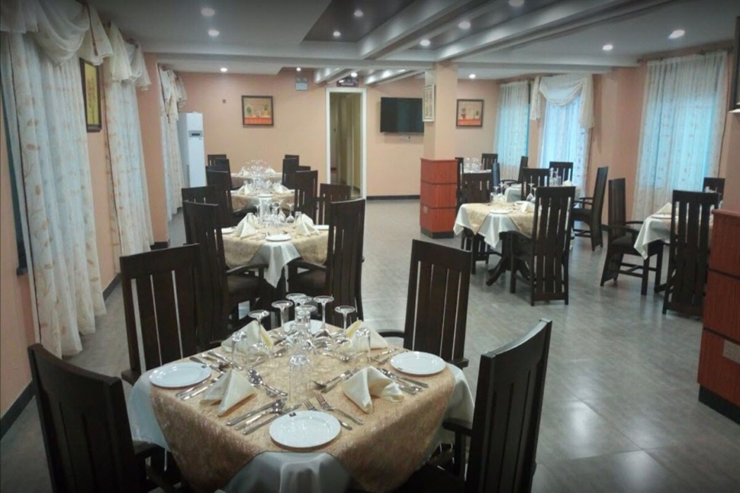 Courtyard International Hotel 20/40