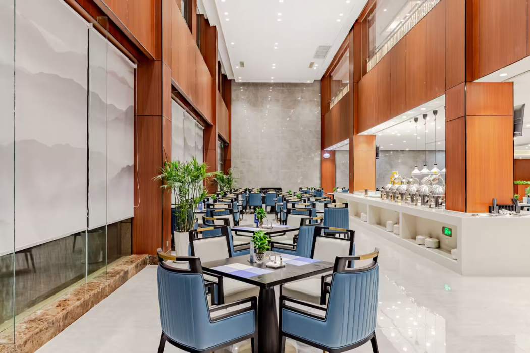 Howard Johnson Lakeview Hotel Huaibei 27/48