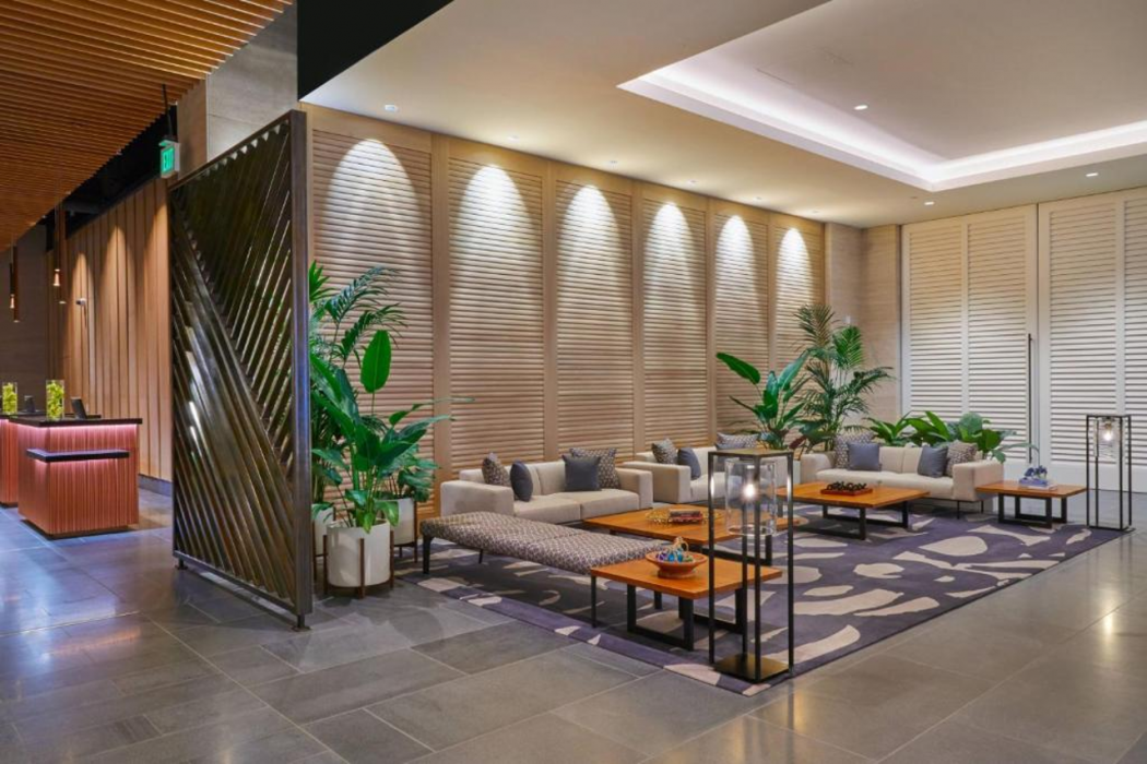Renaissance Honolulu Hotel & Spa 35/67
