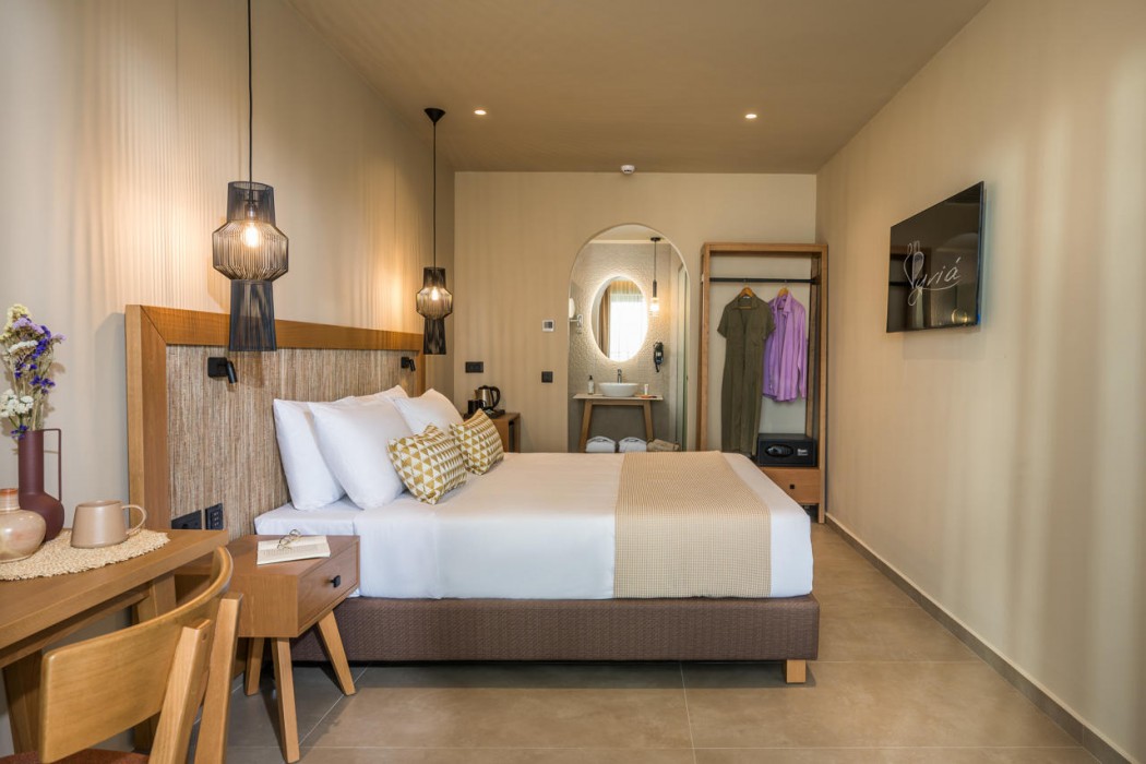 Pyria Hotel 17/80