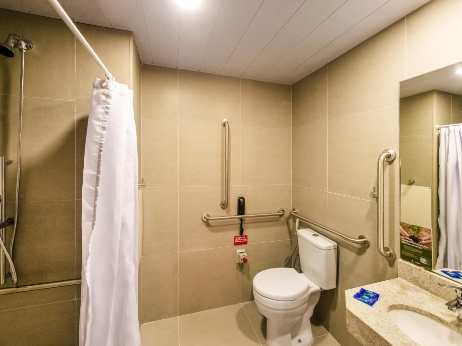 Ibis Budget Recife Jaboatao 21/64