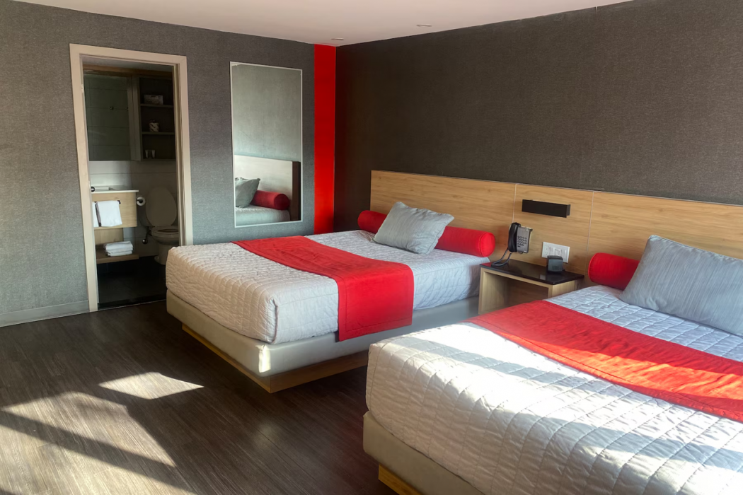 Ramada by Wyndham Laval 19/60