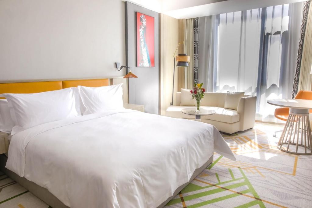 ARGYLE GRAND HOTEL 15/70