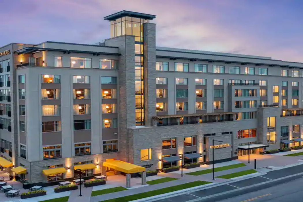 The Benson Hotel and Faculty Club 1/61