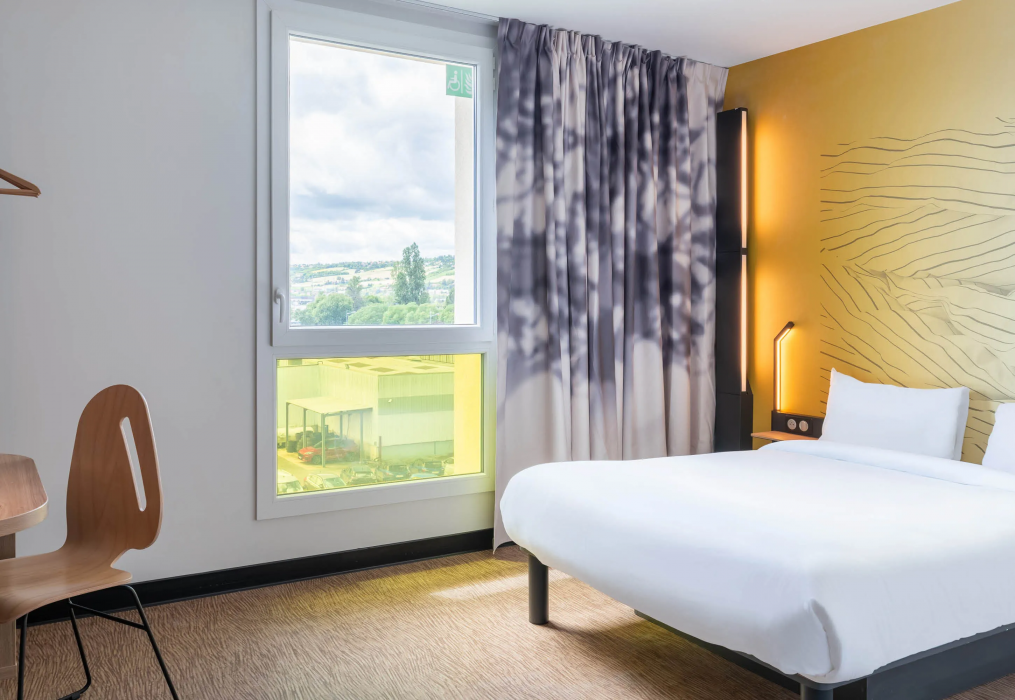 Room at B&B Hotel Villefranche-sur-Saone Sud, VILLEFRANCHE SUR SAONE
