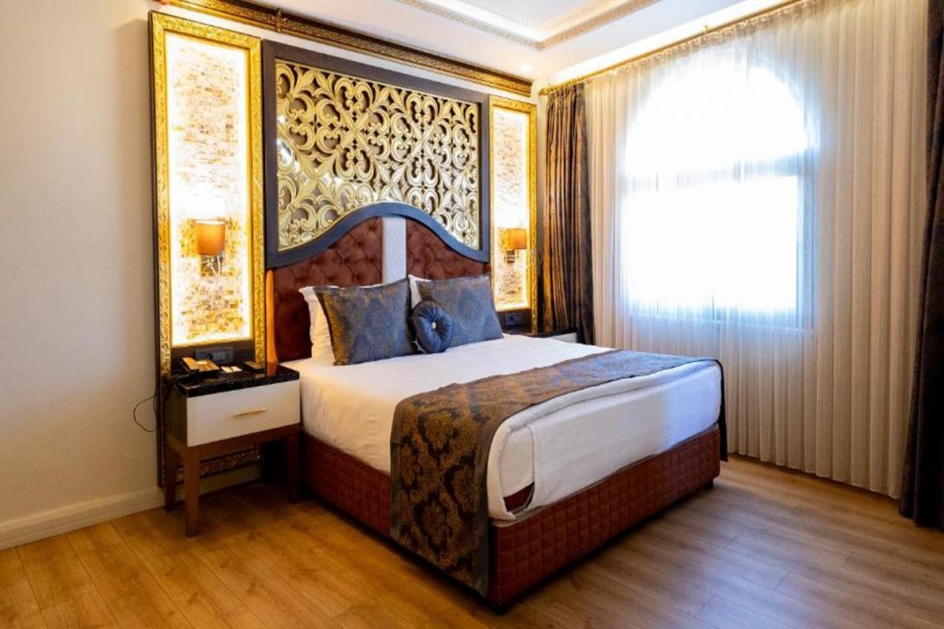 Can Adalya Palace Hotel 11/60