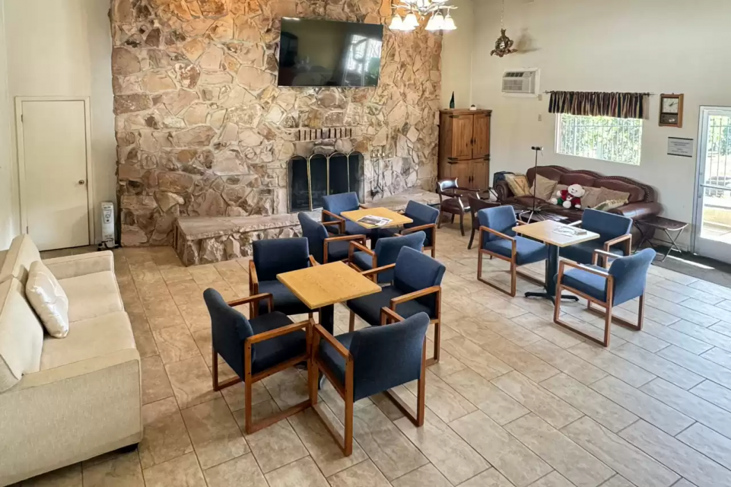 Quality Inn and Suites Jackson CA 23/45