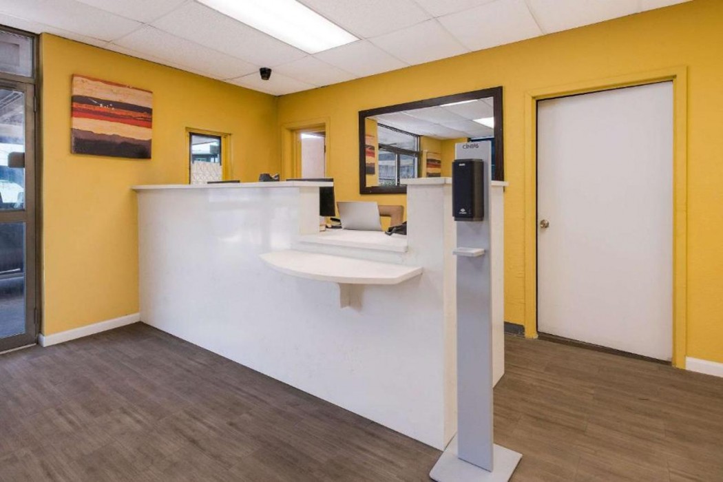 Econo Lodge Gretna - New Orleans 5/22