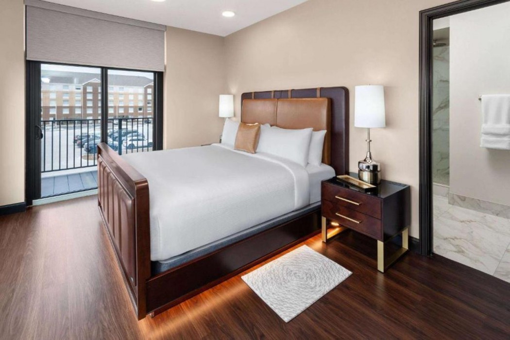 Legacy Hotel Trademark Collection by Wyndham 14/40