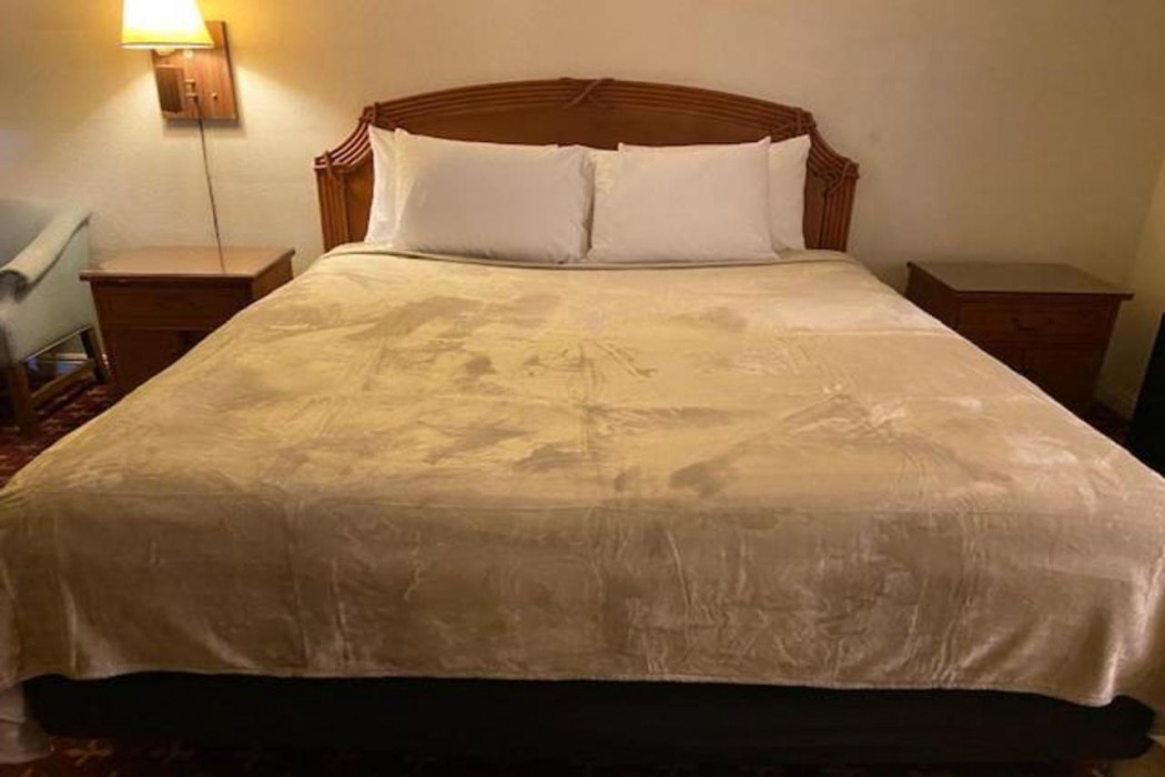 Casa Blanca Hotel & Suites Azusa 9/37
