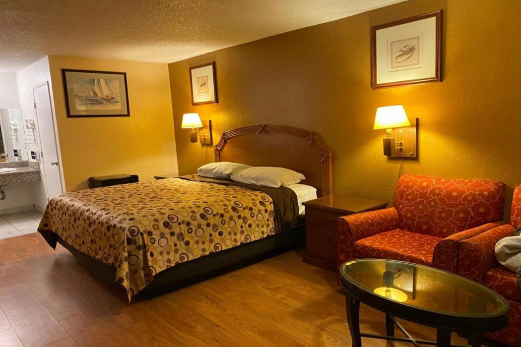 Casa Blanca Hotel & Suites Azusa 13/37