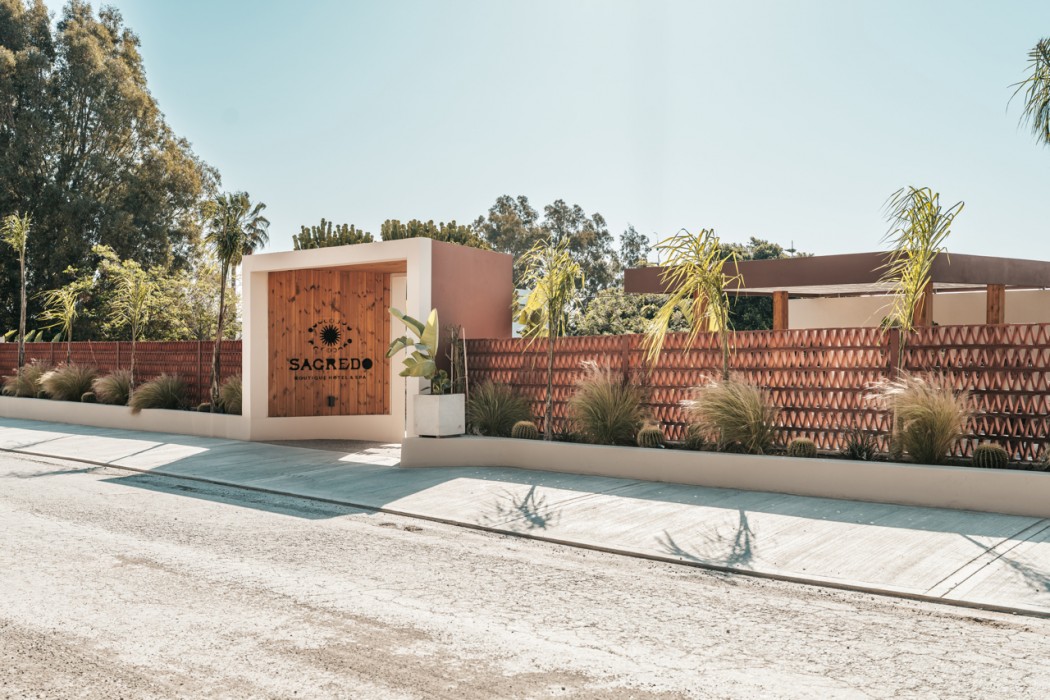 Sagredo Beachfront Retreat & Spa by E-GEO 9/48