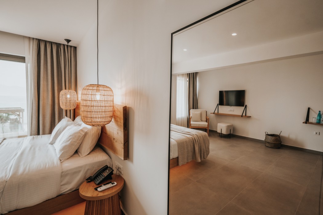 Sagredo Beachfront Retreat & Spa by E-GEO 24/48