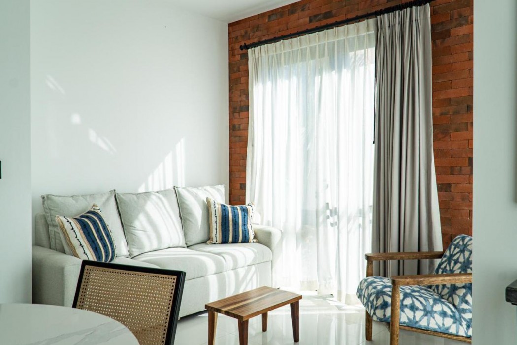 Flamboyan Hotel and Residences 25/60