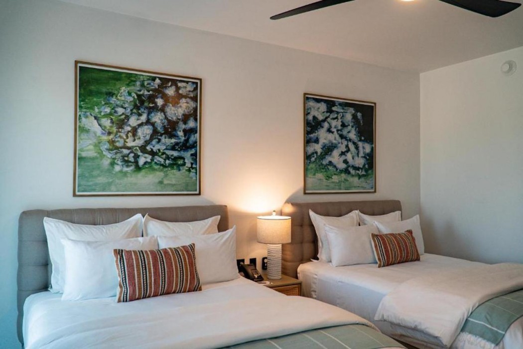 Flamboyan Hotel and Residences 14/60