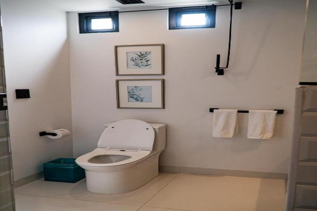 Flamboyan Hotel and Residences 13/60