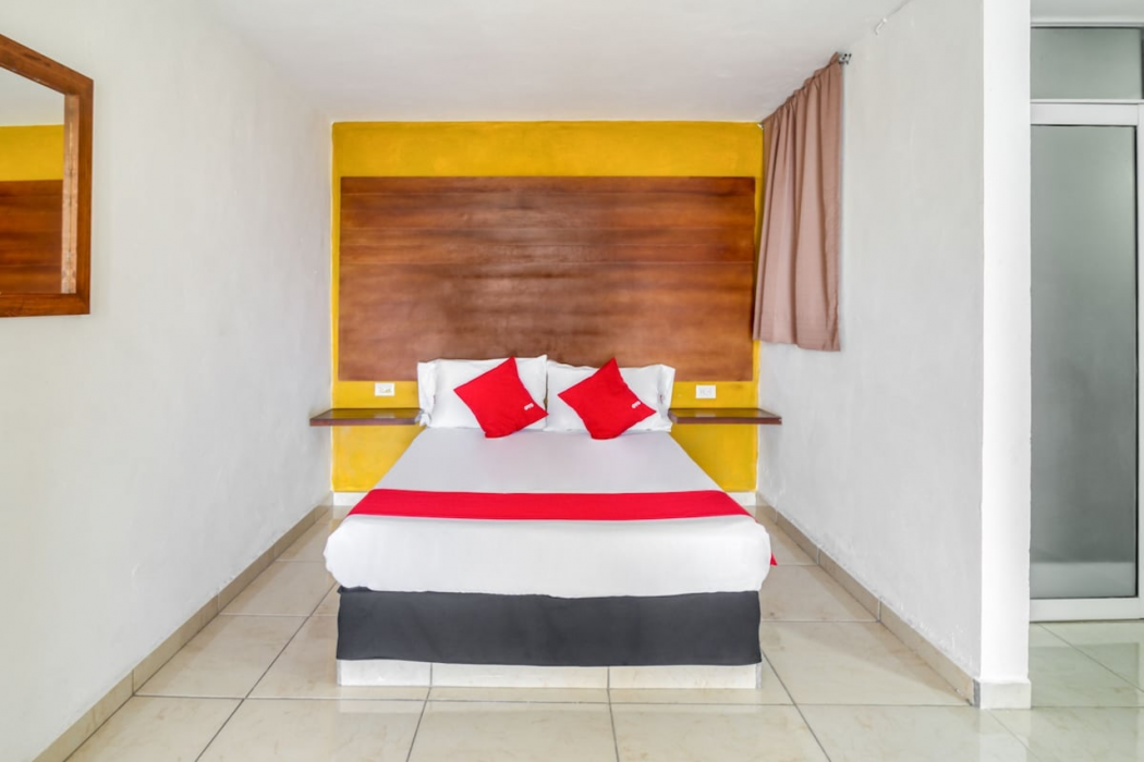 OYO Hotel Familiar Tollan 12/38