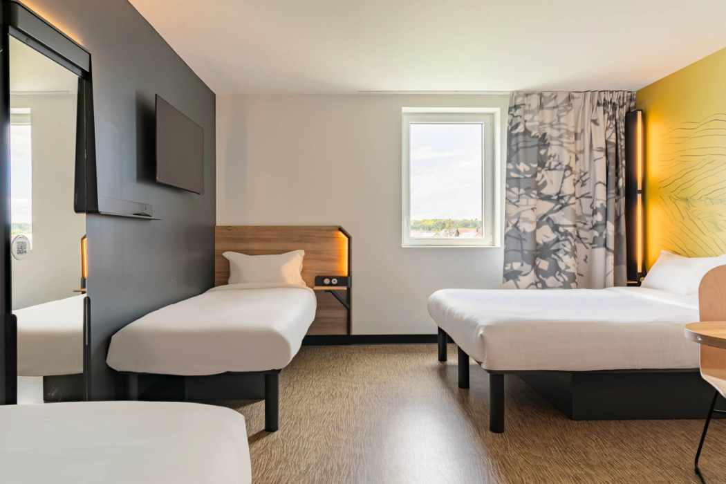 B&B Hotel Mulhouse Bale Aeroport 7/35
