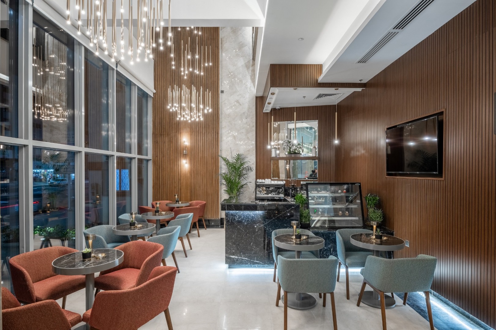 فندق ثري بيرلز مصلي