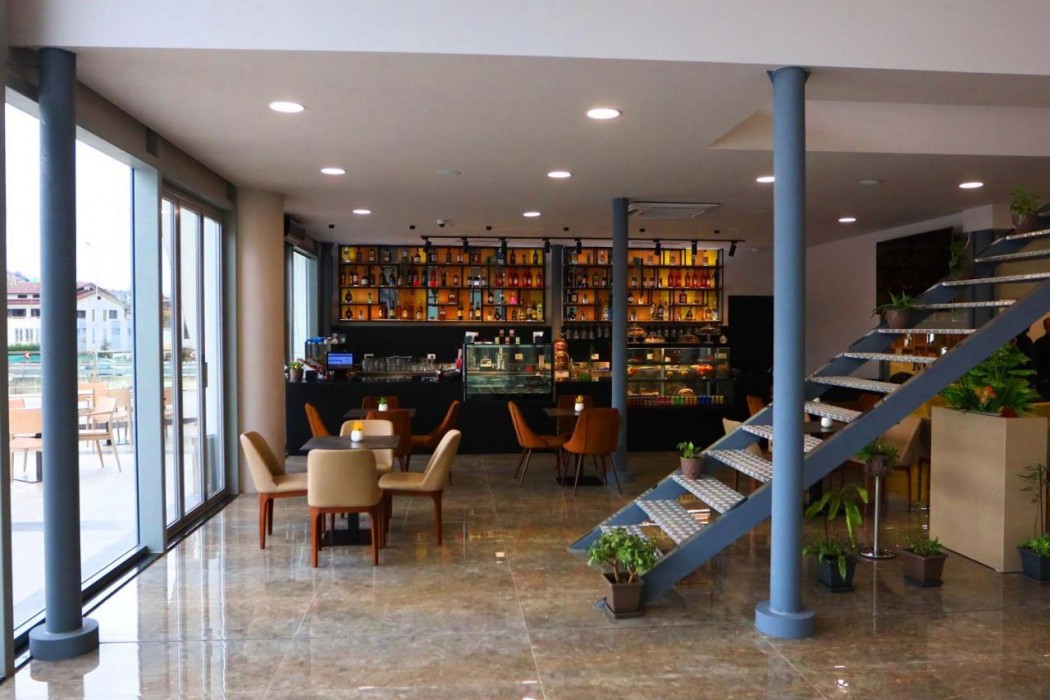 Metro Hotel Terminal 29/62
