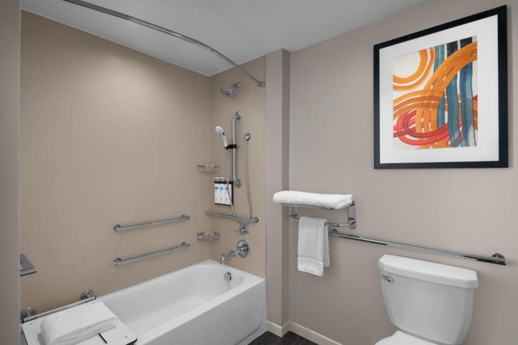 Hyatt House Lansing University Area 10/49