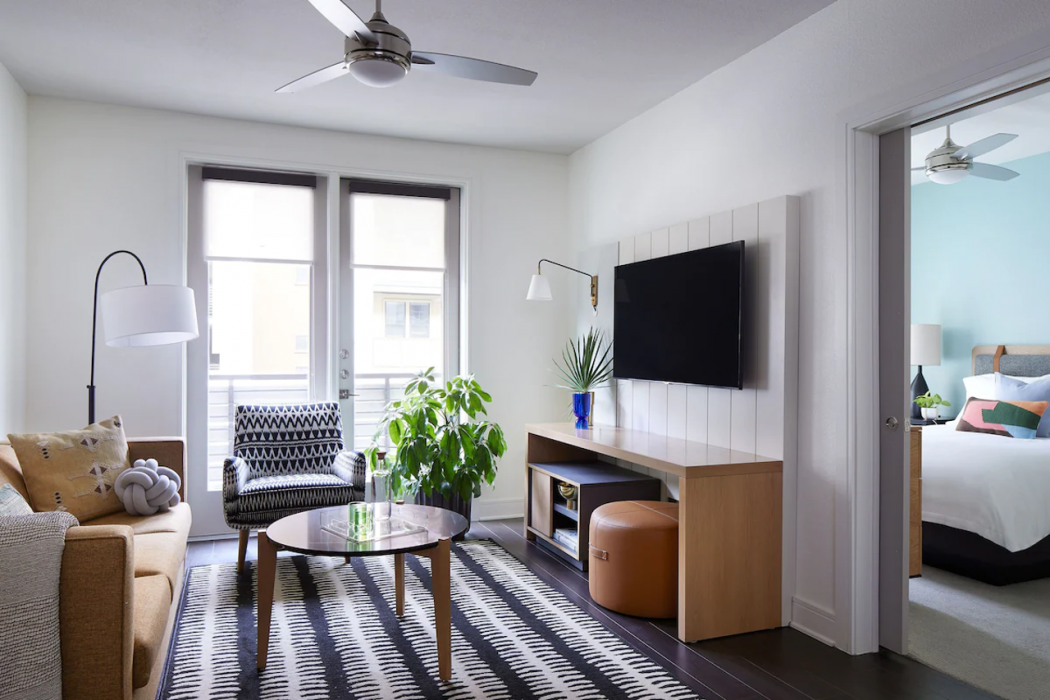 Sentral East Austin 1614 13/56