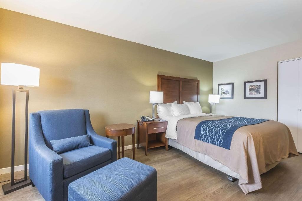 Comfort Inn St. Georges de Beauce QC 8/26