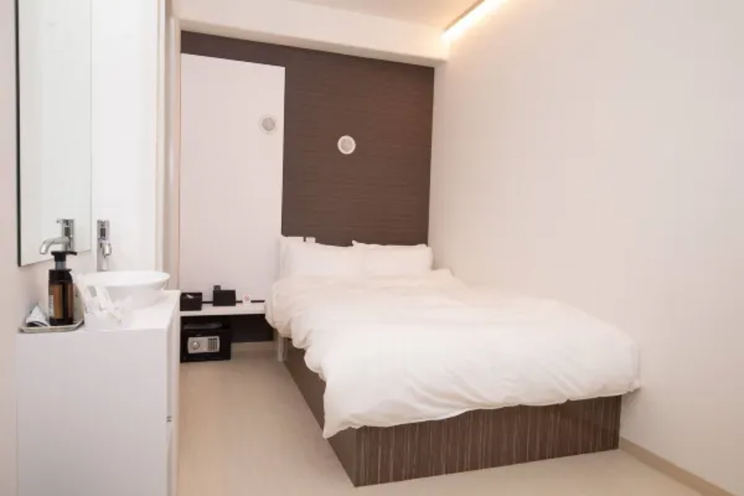 Petit Hotel Akihabara Toujour 7/25