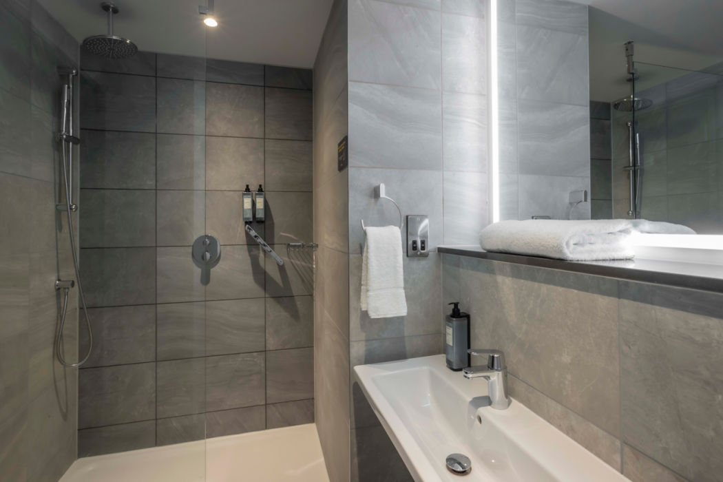 Maldron Hotel Manchester Central - Cathedral Quarter 12/24