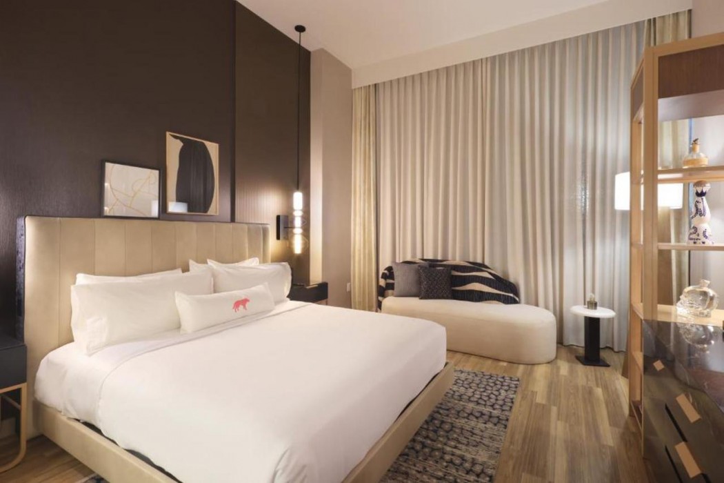 Caesars Republic Scottsdale, a Hilton Hotel 8/29